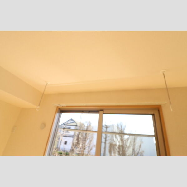 その他 (雨の日も安心室内物干し)