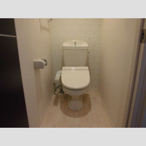 トイレ (温水洗浄暖房便座)