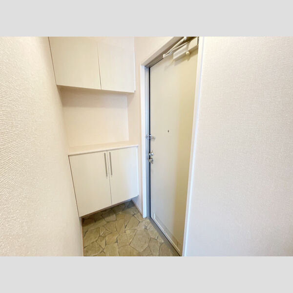 玄関 (玄関入り口)