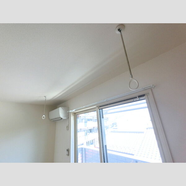 その他 (雨の日も安心室内物干し)