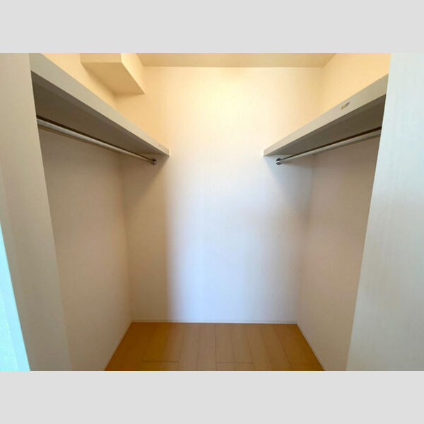 収納 (ウォークインクローゼット)