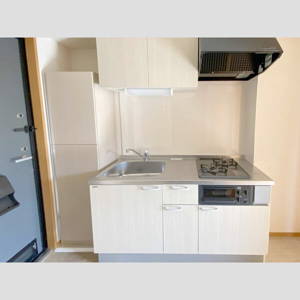 キッチン (2口コンロ付きシステムキッチンです。)