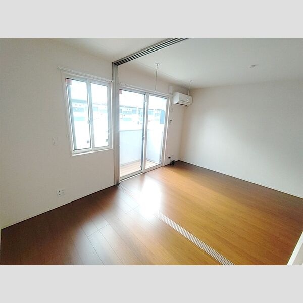 その他 (角度違いの室内)