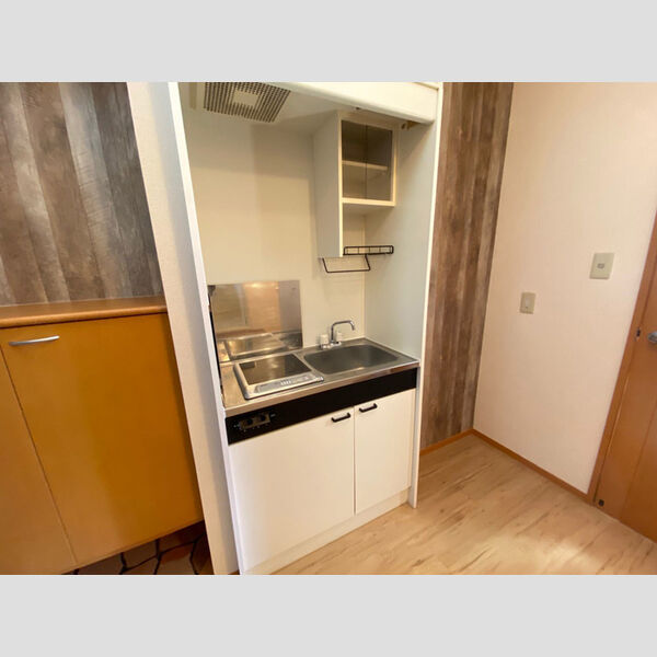キッチン (1口コンロ付きシステムキッチンです。)