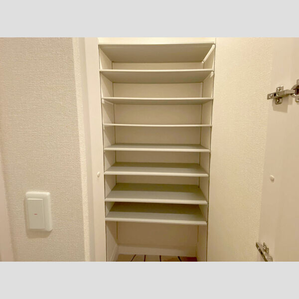 玄関 (シューズボックス)