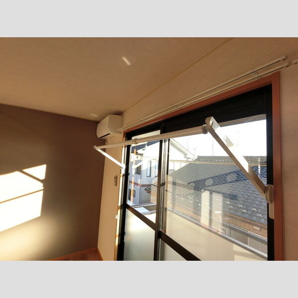 その他 (雨の日も安心室内物干し)