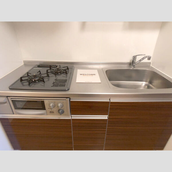 キッチン (2口コンロ付きシステムキッチンです。)