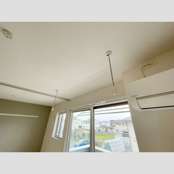 その他 (雨の日も安心室内物干し)