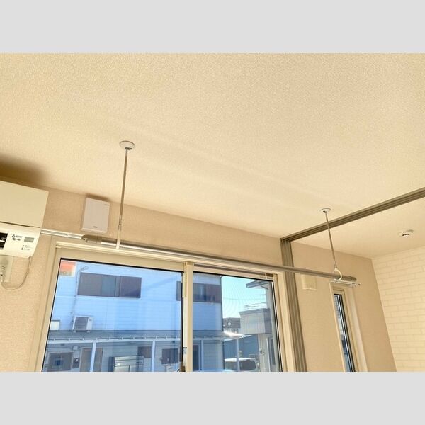その他 (雨の日も安心室内物干し)