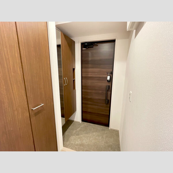 玄関 (玄関入り口)