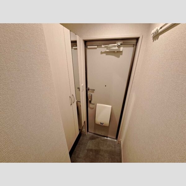 玄関 (玄関)