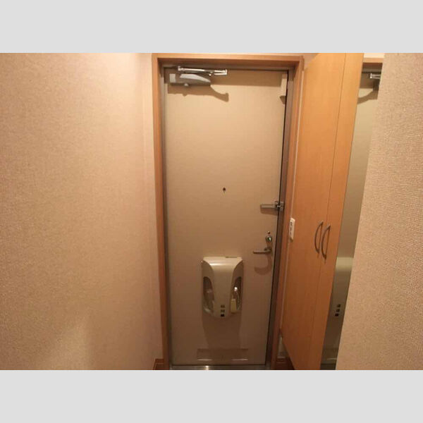 玄関 (玄関入り口)