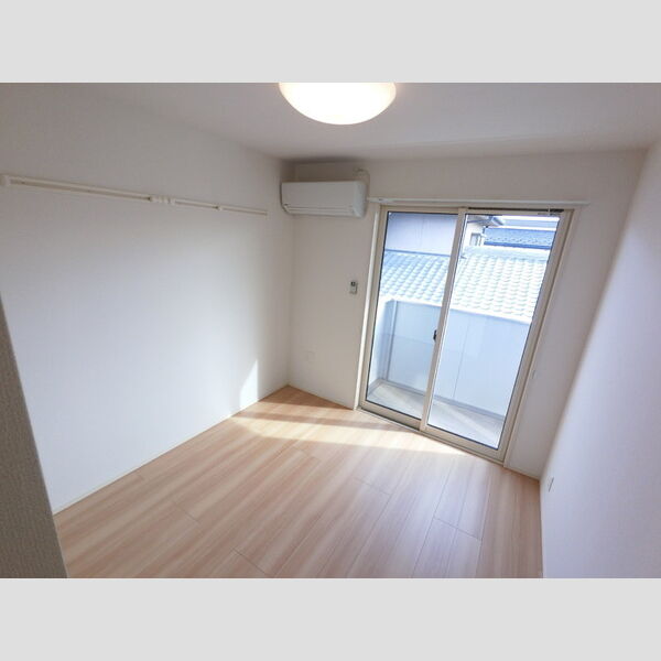 その他 (2F洋室)