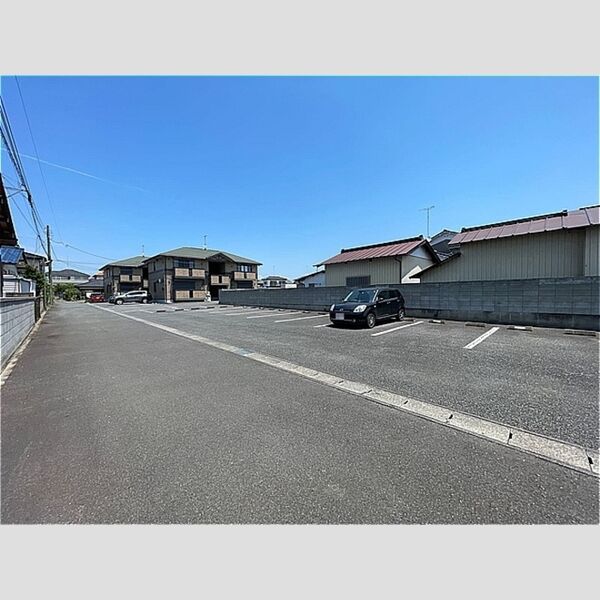 駐車場 (駐車場)