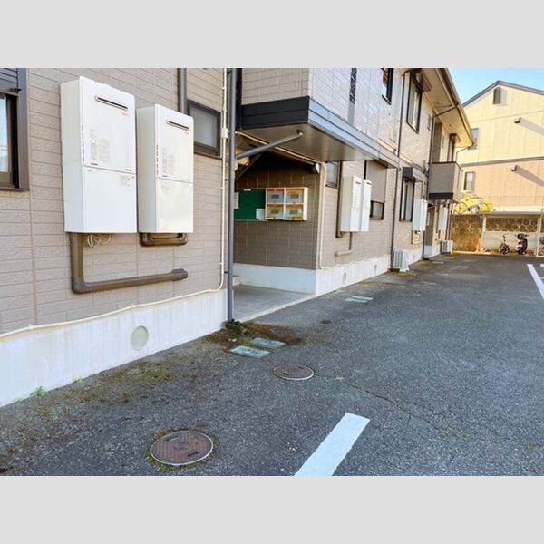 エントランス (エントランス)