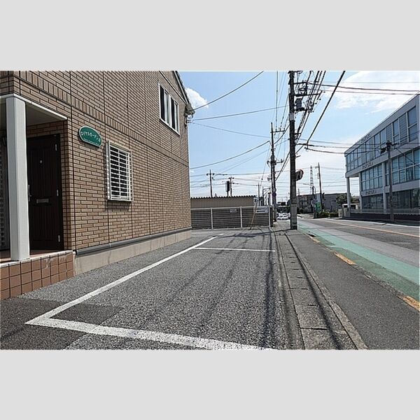 駐車場 (駐車場)