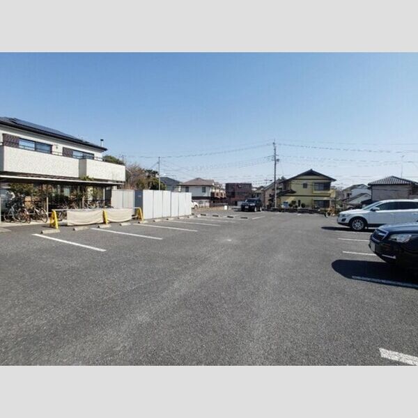 駐車場 (駐車場)