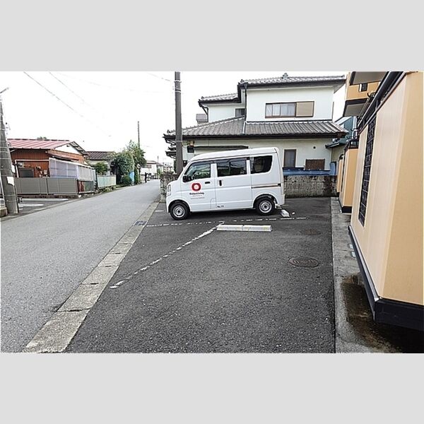 駐車場 (駐車場)