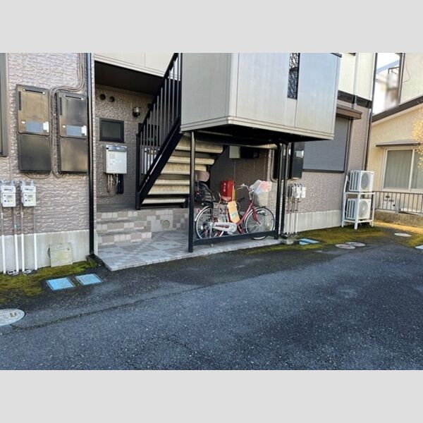 エントランス (エントランス)