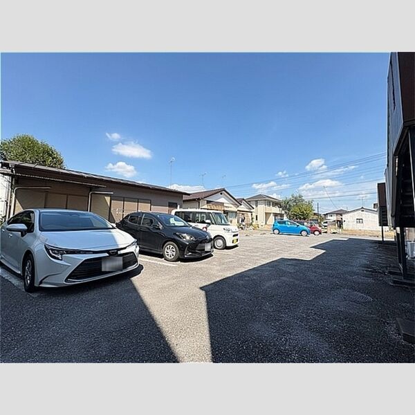駐車場 (駐車場)