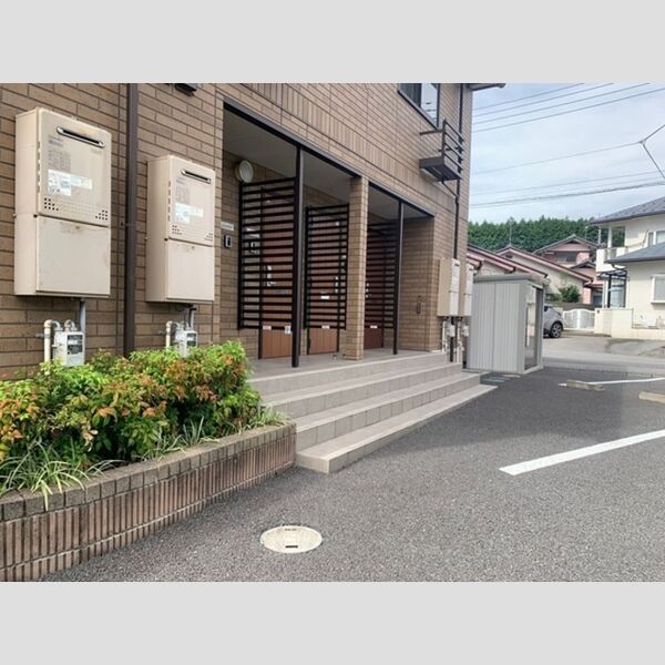 エントランス (エントランス)