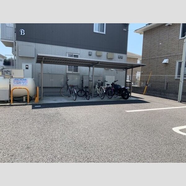 現地周辺 (駐車場)