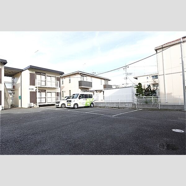 駐車場 (駐車場)