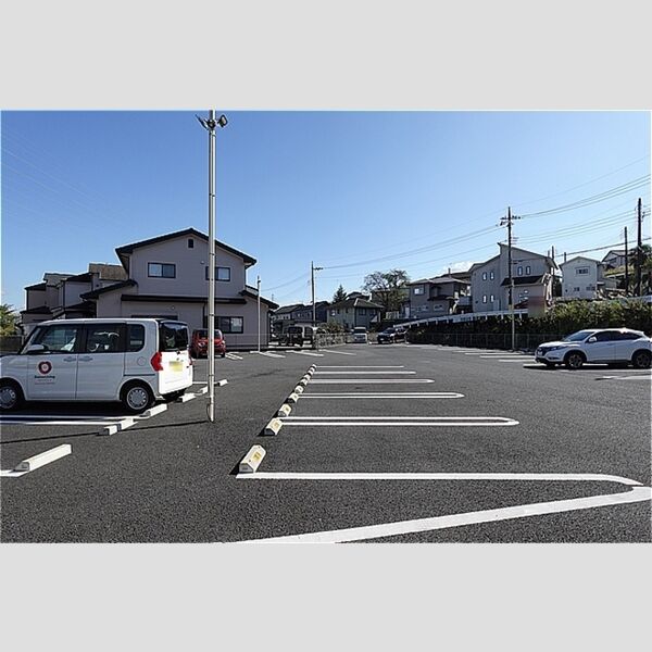 駐車場 (駐車場)