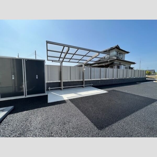 現地周辺 (駐輪場)