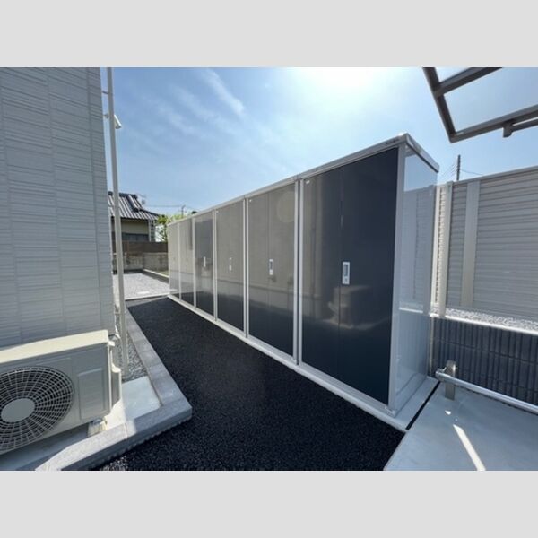 現地周辺 (外部物置)