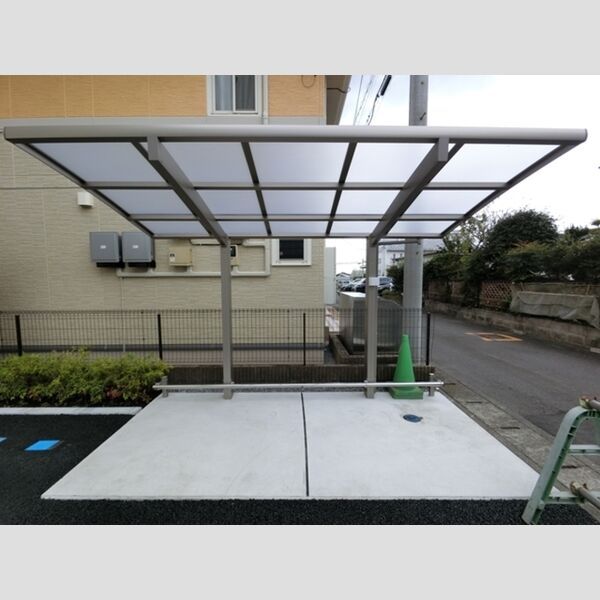 現地周辺 (駐輪場)