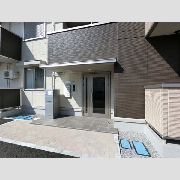 エントランス (エントランス(宅配ボックス有ります))