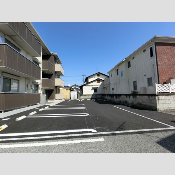 駐車場 (駐車場)