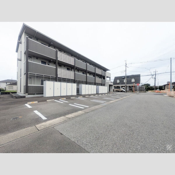 駐車場 (駐車場)