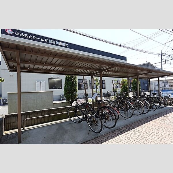 駐車場 (駐輪場)