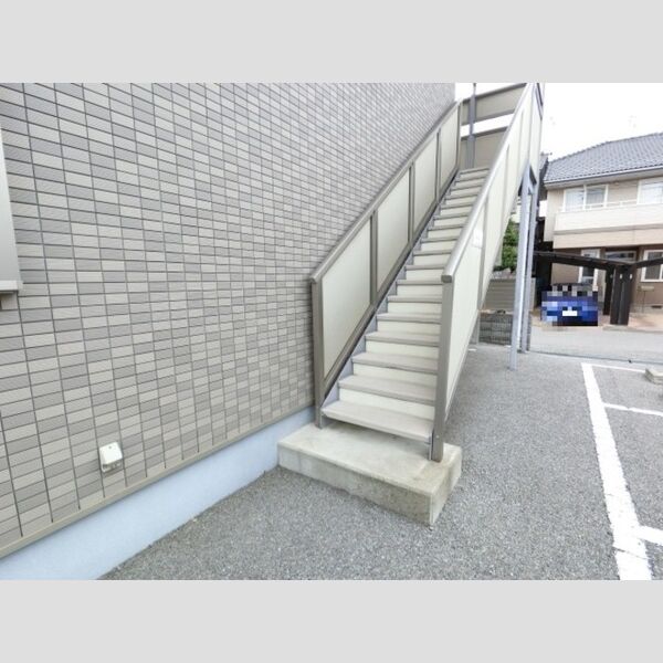 エントランス (エントランス)