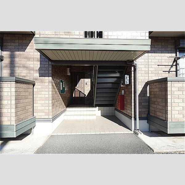 エントランス (エントランス)