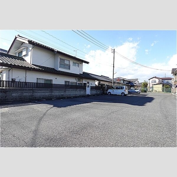 駐車場 (駐車場)