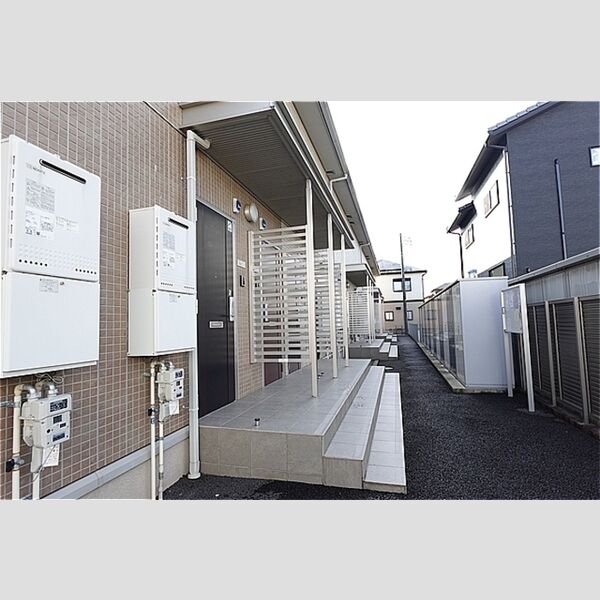 エントランス (エントランス)