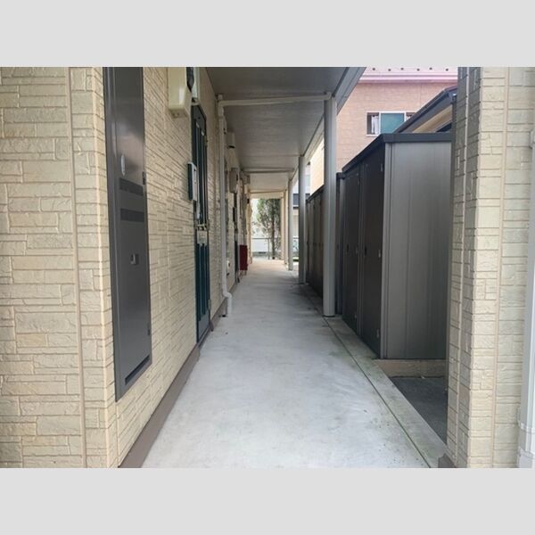 エントランス (共用廊下)