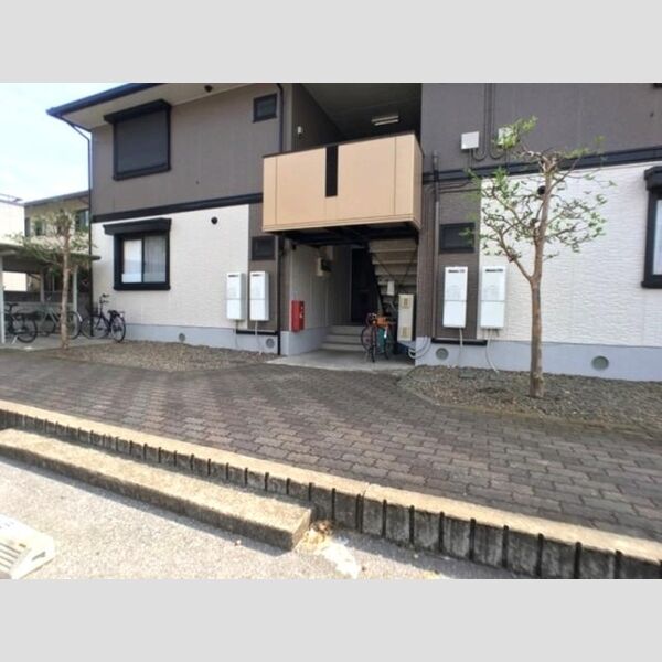 エントランス (エントランス)