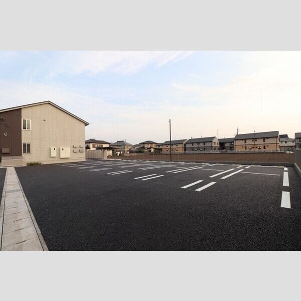 駐車場 (駐車場)