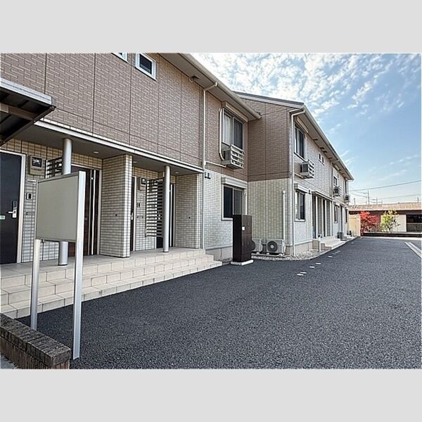 エントランス (エントランス(共用宅配ボックス有り))