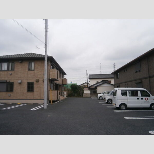駐車場 (駐車場)