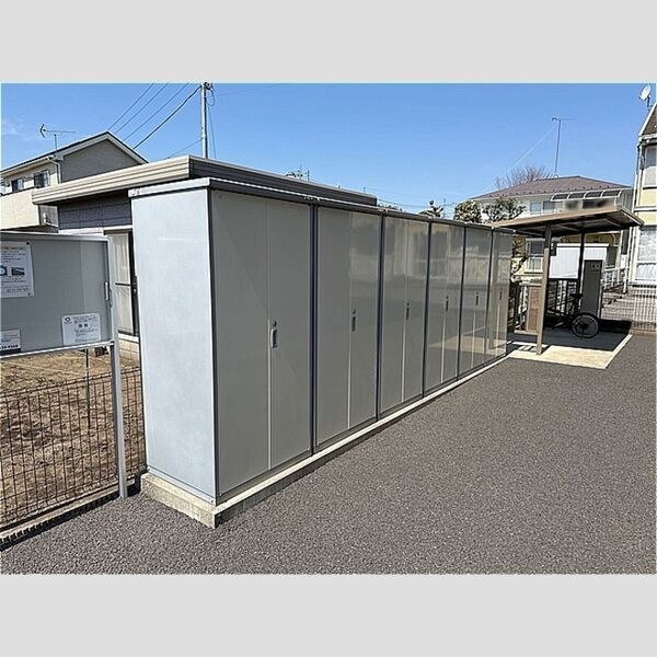 現地周辺 (外部物置)