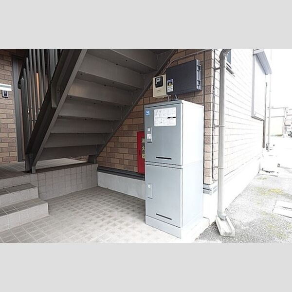 エントランス (エントランス(宅配ボックス付き))