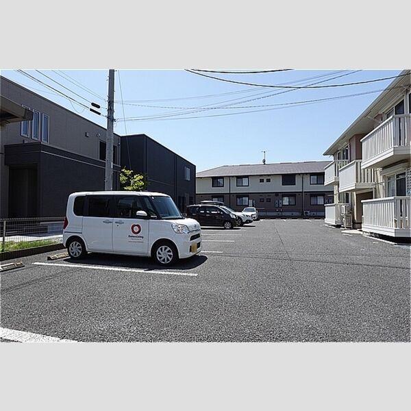 駐車場 (駐車場)