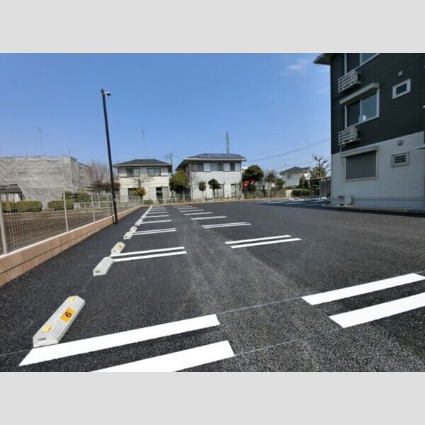 駐車場 (駐車場)