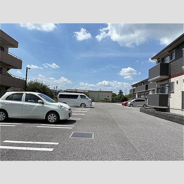 駐車場 (駐車場)