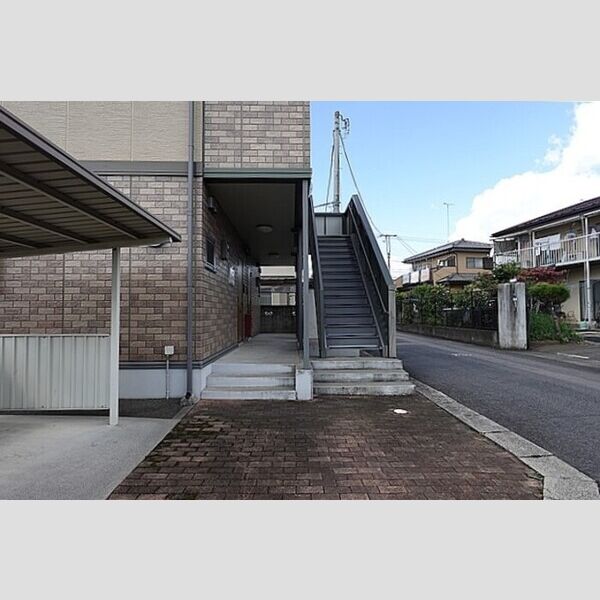 エントランス (エントランス)